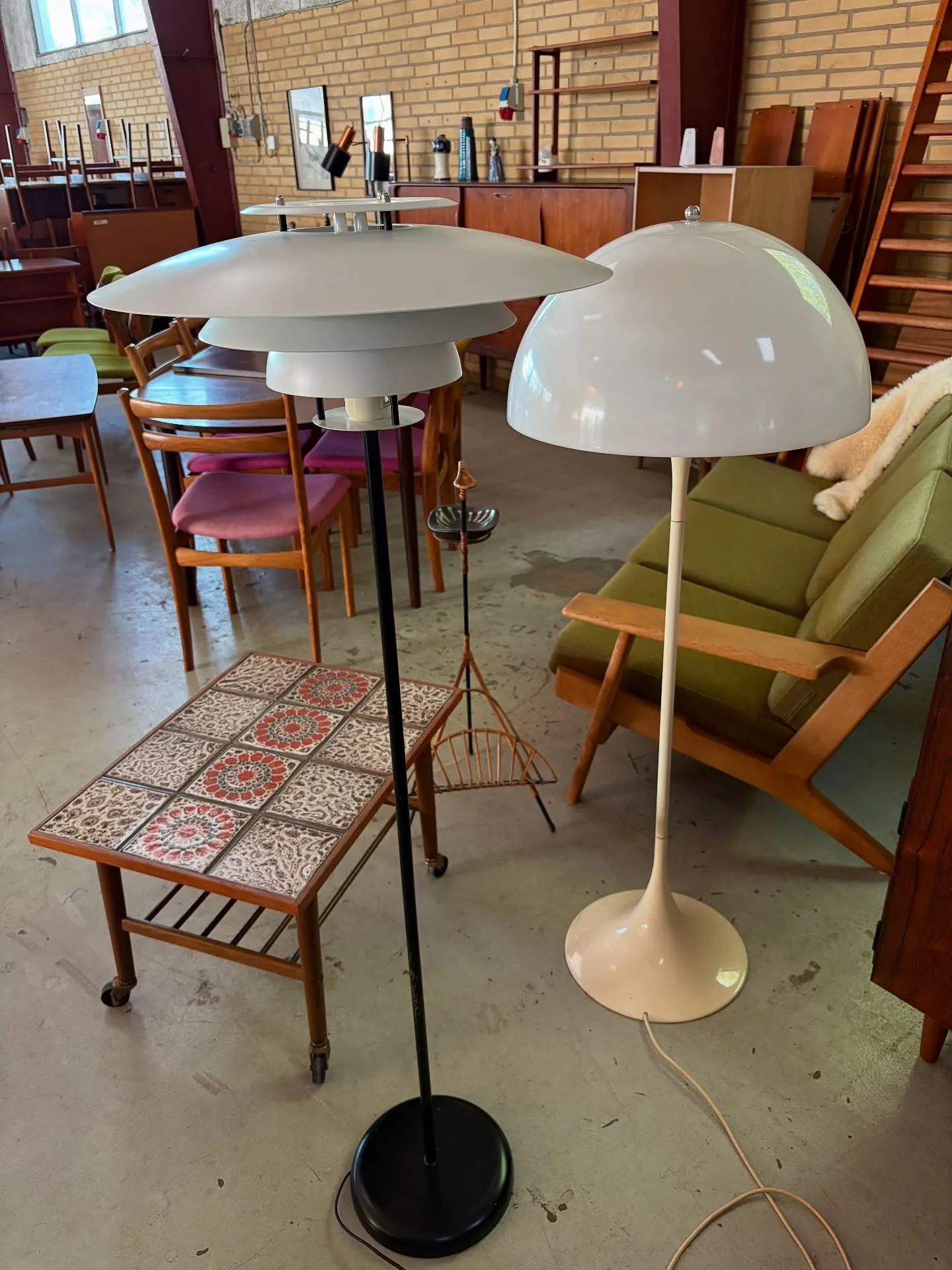 Lidt billeder fra butikken 

#ibkofodlarsen #danishdesign #madeindenmark #teaksideboard #…